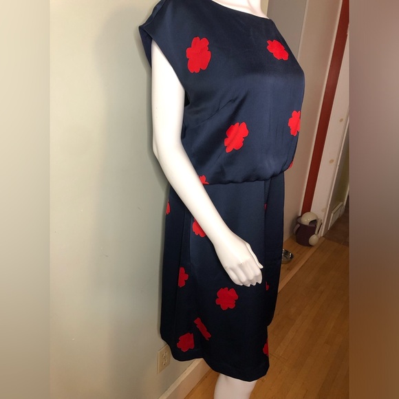 Banana Republic Lined Navy & Red Poppy Draped Back Dress - Picture 4 of 7